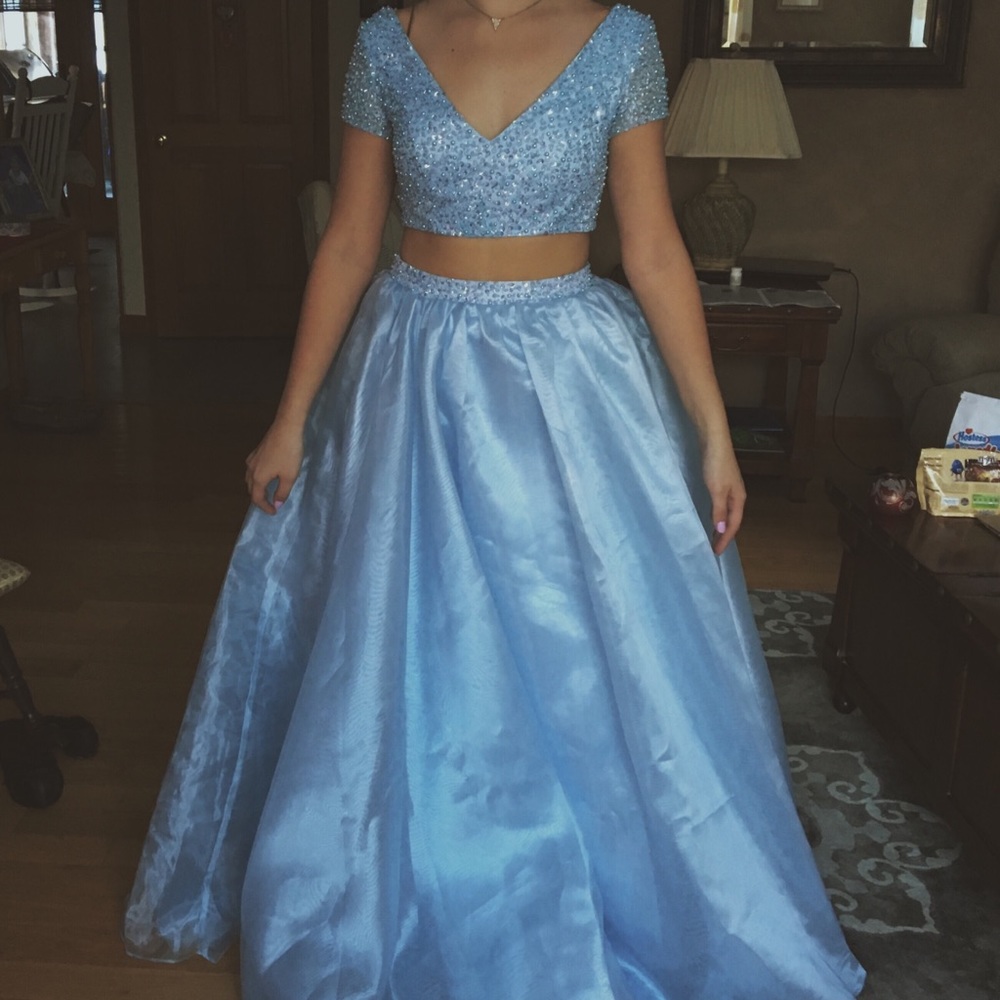 Two piece Prom dress Cinderella blue